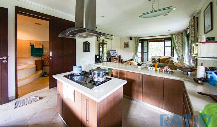 Rumah Mewah Luas 33are Dekat Pantai Pering Blahbatuh  4