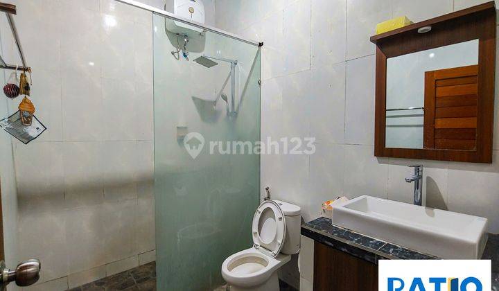 Rumah Style Bali, Halaman Luas Di Daerah Denpasar  5