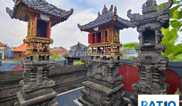 Rumah Style Bali, Halaman Luas Di Daerah Denpasar  8