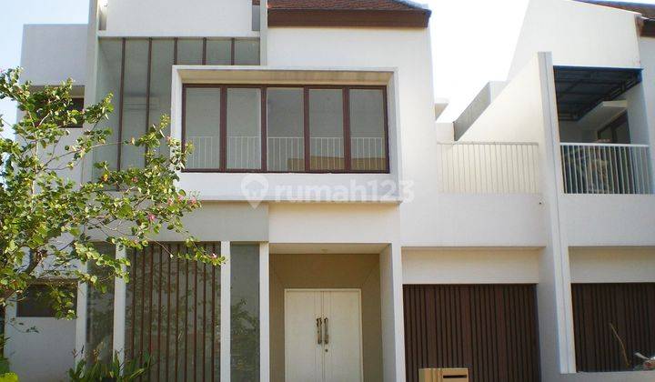 Rumah 2lt 200m 10x20 Cluster Lantana Jgc Jakarta Garden City  1