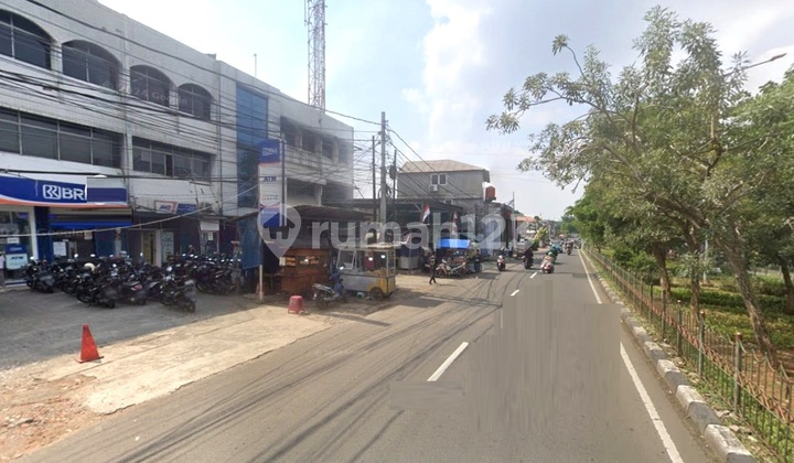 Shop house facing main road, 3 floors, area 119m², Cipinang, East Jakarta 2