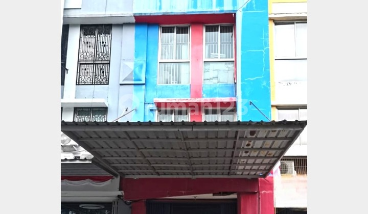Ruko 3 lantai luas 63m Cempaka Putih Jakarta Pusat
