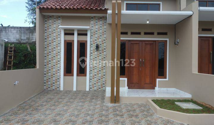 Rumah minimalis konsep modern siap huni 1