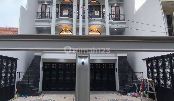 Rumah Murah Dekat Mall Pejaten Village Pejaten Barat Jakarta 1