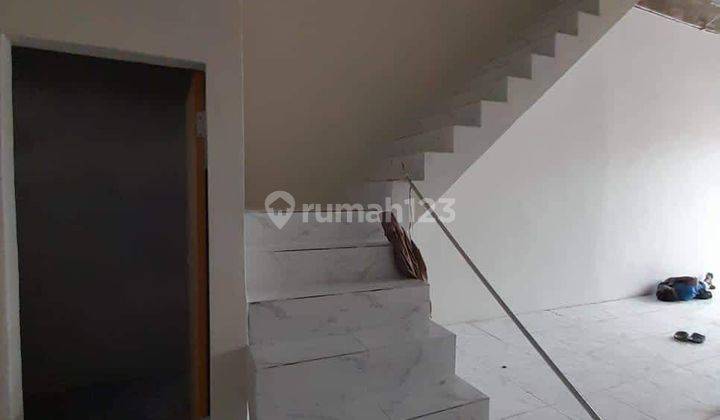 Rumah town house 3 lantai di jalan rela meda perjuangan 3