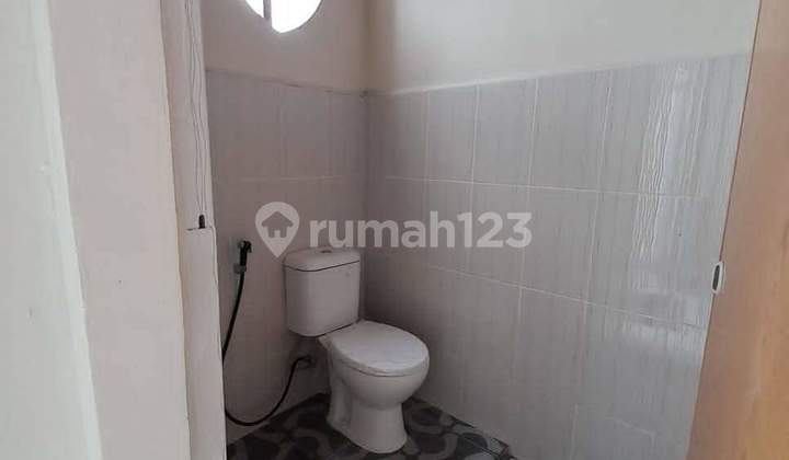 Rumah town house 3 lantai di jalan rela meda perjuangan 5