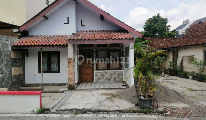 Tanah Pekarangan Bonus Rumah Dijual Dekat Kampus UGM Jogja Kota di Pogung Sleman Yogyakarta  4