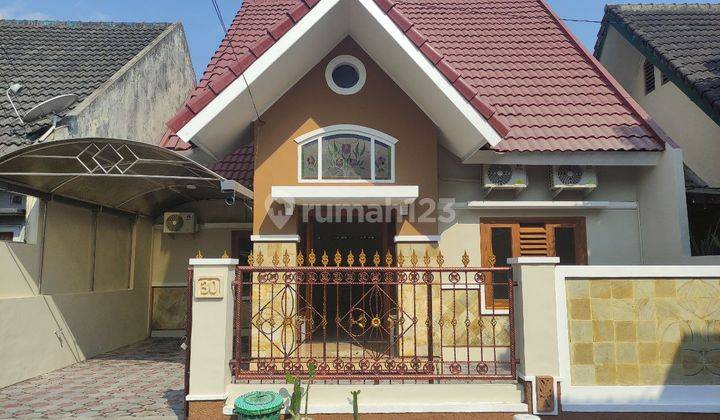 Rumah Mediterania Dlm Perumahan Condong Catur Depok Sleman Yogya 1