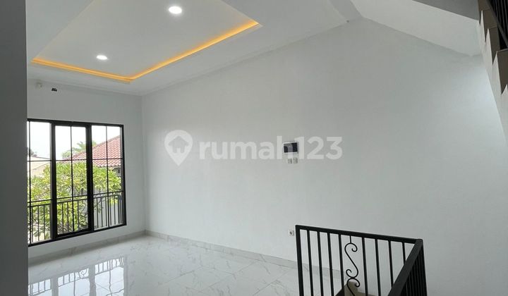 Di Jual Rumah Siap Huni Lokasi Strategis Akses Mudah Ke Tol Di Petukangan Utara Pesanggarahan Jakarta Selatan