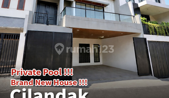 Rumah Siap Huni 3 Lantai+Rooftop Design Modern di Cilandak Jakarta Selatan