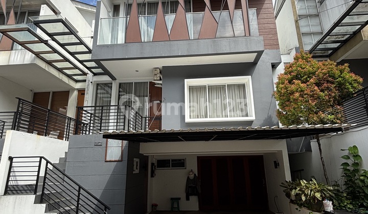 FOR SALE TOWN HOUSE DE ELEVEN DI PEJATEN