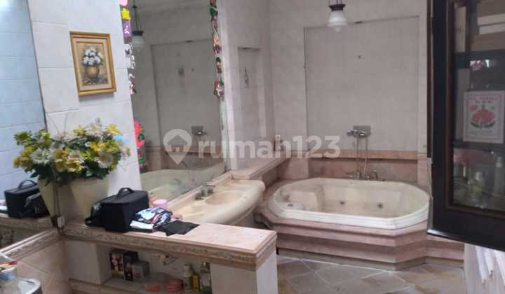 Ready-to-Live House Suitable for Business, Price Close to NJOP in Duren Tiga, South Jakarta 2