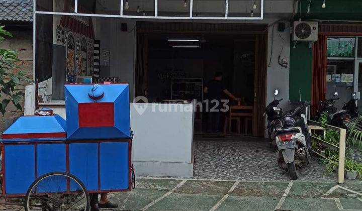 Ruko 2 Lantai Siap Pakai Cocok Bisnis Kuliner Bangunan Rapi 2