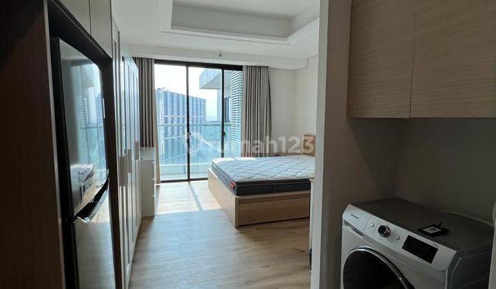 ruang keluarga capitol suites apartment di senen