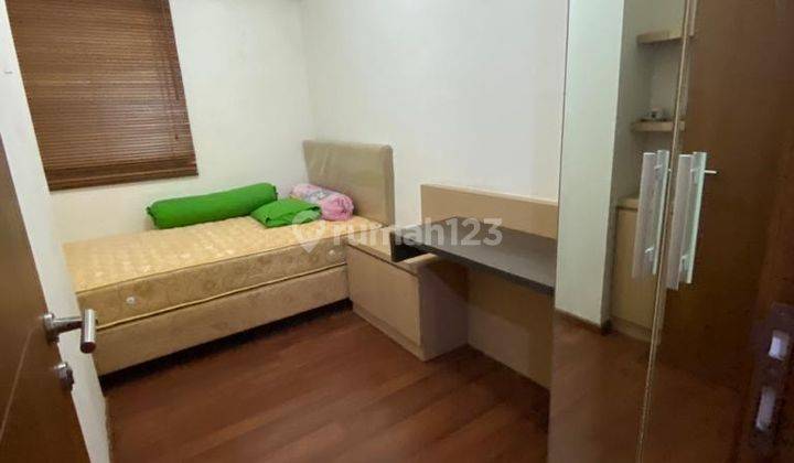 kamar tidur exclusive apartment 2br maple park