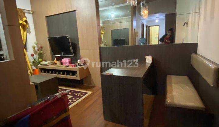 ruang makan exclusive apartment 2br maple park