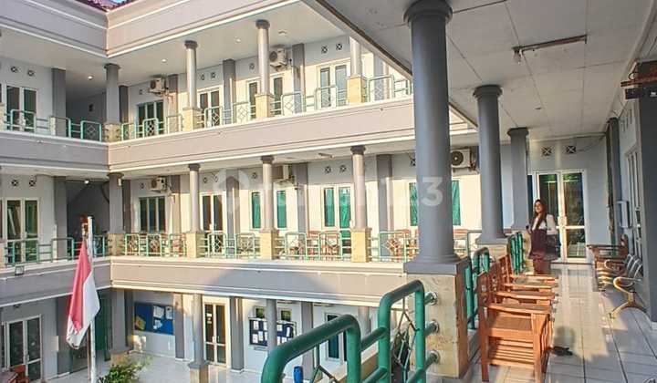 Gedung Sekolah Universitas Kota Bekasi Kranji Cakung Medan Satria