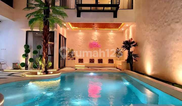 FOR SALE at a LOSS: Fully Furnished Luxury Home in Suvarna Sutera, Tangerang 1
