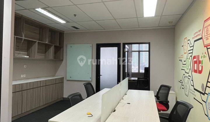 Unit Full Furnished Favorite. Bebas Gage. Depan Sta Lrt.