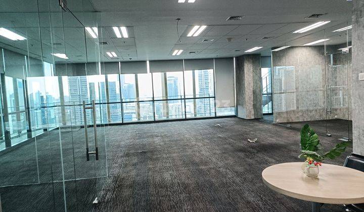 Ruang Kantor Partisi, Carpet Bagus, Harga Dibawah Pasaran. Bebas Ganjil Genap. 