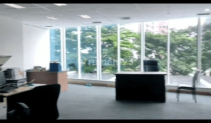 Ruang Kantor Full Furnished Siap Pakai, Bebas Ganjil Genap, Design open space, free Overtime  2