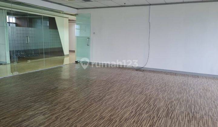 Ruang Kantor Semi Furnished, Bebas Ganjil Genap, dekat Setiabudi one, apartemen, hotel. Akses mudah. di Jl Rasuna said  2