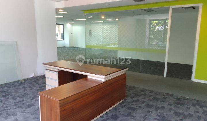 Ruang Kantor semi Furnished Siap Pakai Bebas Ganjil Genap  1