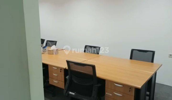 Ruang Kantor Full Furnished Siap Pakai Free Overtime Bebas Ganjil Genap dekat Pintu Tol  2