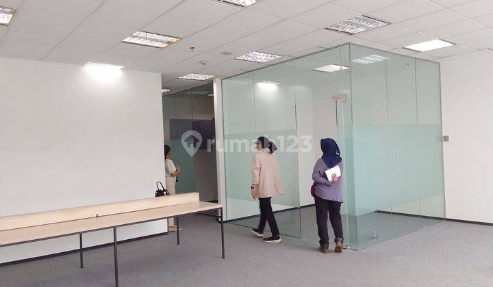 Ruang Kantor di Mega Kuningan. Bebas Ganjil Genap. Free Overtime. Dekat Oakwood n kedutaan China. 2