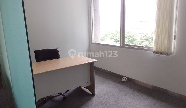 Ruang Kantor Furnished Siap Pakai Bebas Ganjil Genap Free Overtime ada Gym, swim pool.  1