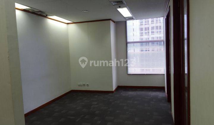 Ruang Kantor di Sudirman, Bebas Ganjil Genap, depan MRT station. 2