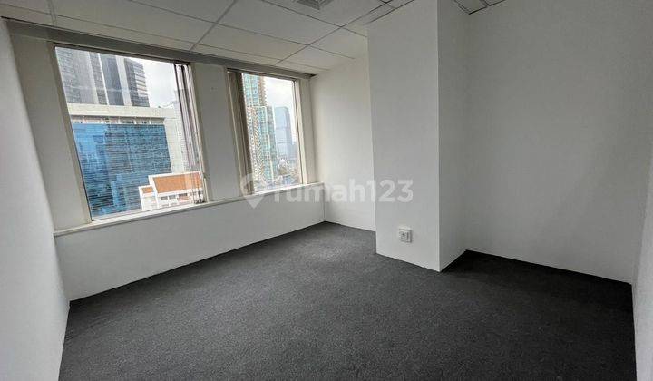 Ruang Kantor Furnished. Bebas Ganjil Genap. Dekat One Satrio, Lotte Avenue, Kedutaan China  2