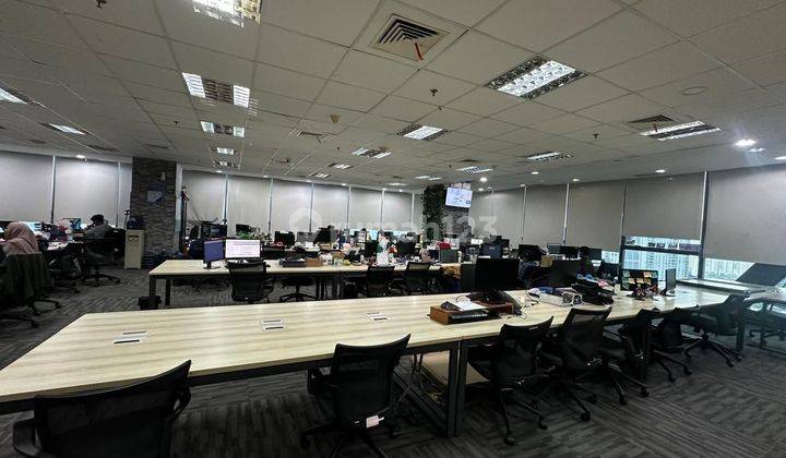 Ruang Kantor Full Furnished Siap Pakai. Bebas Ganjil Genap. Akses LRT