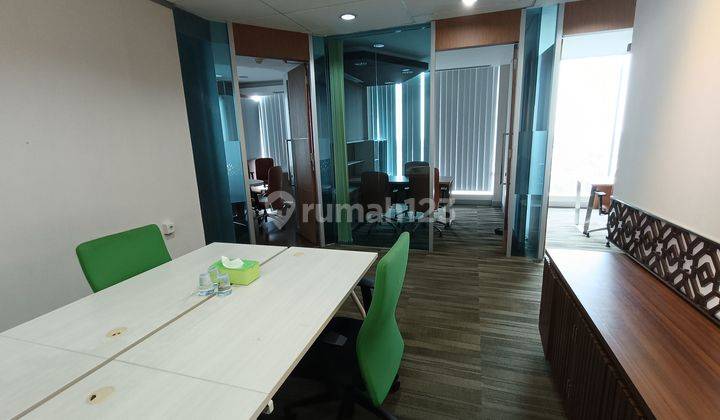 Ruang Kantor Full Furnished Siap Pakai Bebas Ganjil Genap Free Overtime. Ada 3 Ruangan. 2