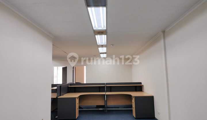 Fully Furnished Office Near Sarinah, Hotel, MRT Station Fully Furnished Office Near Sarinah, Hotel, MRT Station