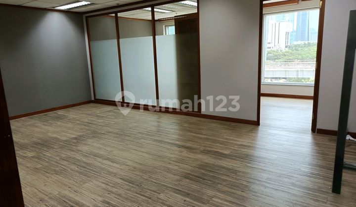 Office with 3 Rooms. In Front of Transjakarta Bus Stop. Affordable Price.