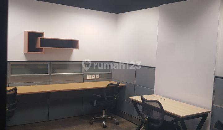 Ruang Kantor Furnished Siap Pakai. Dekat Kedutaan China, Oakwood. Bebas Ganjil Genap