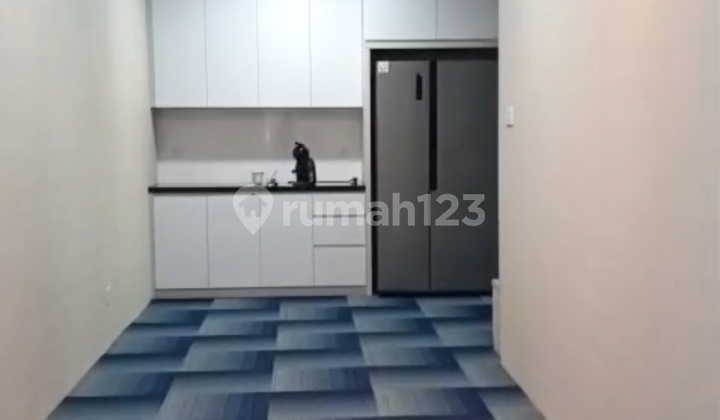 Space Office Rent Free. Near Mall, Apartment