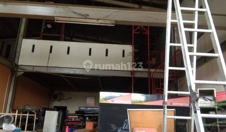 Disewakan Ruko 1,lantai Pinggir Jalan Raya Ratna Bekasi  3
