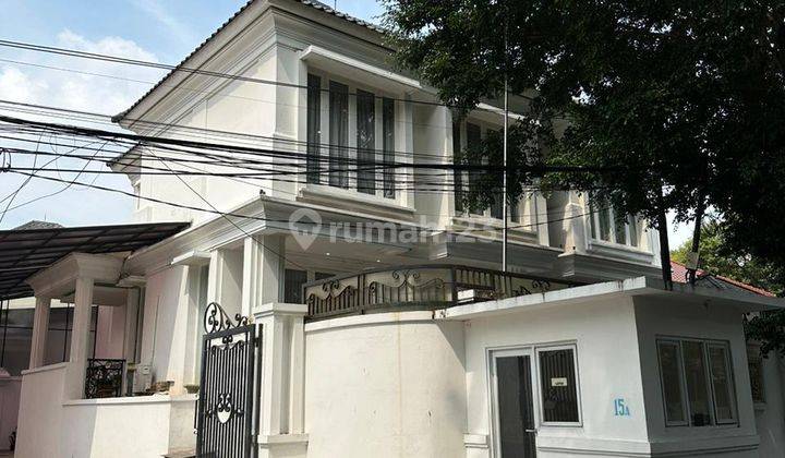 Rumah Mewah Patra Kuningan 2 Lantai Ada Kolam Renang Semi Furnish 1