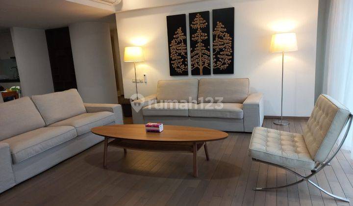 For Rent Apartemen Verde Kuningan 3BR Spacious Living Room 1