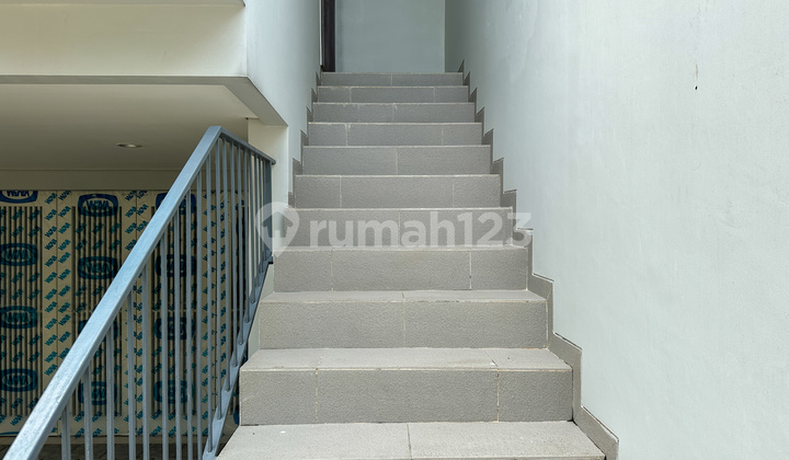 Serenia Hills Jakarta – Rumah Modern, Asri dekat dari MRT Lebak Bulus 2