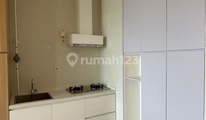 Jual Murah Samara Suites 2Br Brand New Furnished, 5 Menit ke LRT
