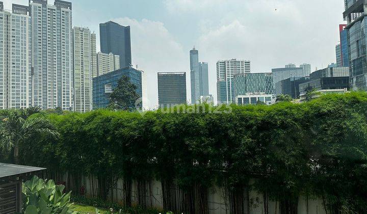 Dijual Apartemen Verde 2 Kamar Lantai Rendah View Taman 2