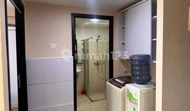 Sell Cheap The Wave Rasuna 1 BR Apartment with Pool View 2