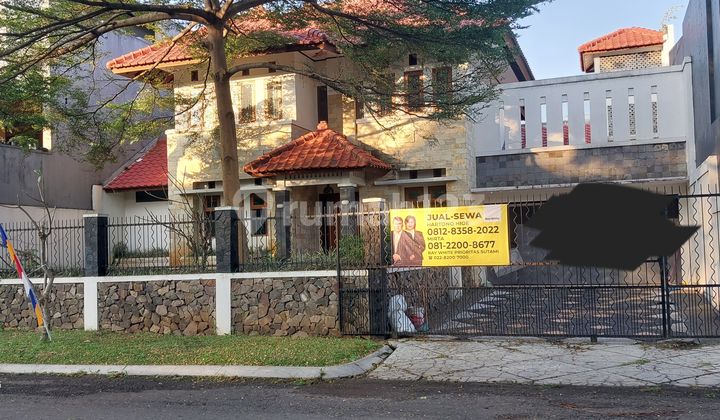 Dijual Rumah  di komplek Elite Setraduta, Bandung