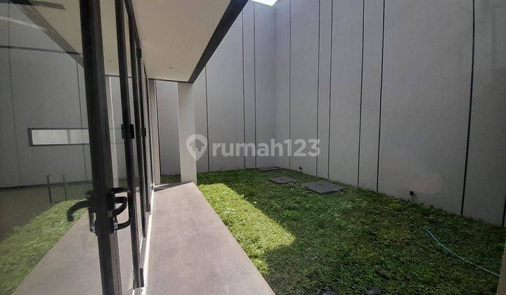 DIJUAL RUMAH  MEWAH BARU  MINIMALIS SETRADUTA CEMARA 2