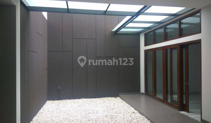 DIJUAL RUMAH MEWAH CIPAGANTI  Bandung 2