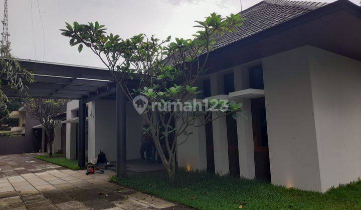 DIJUAL RUMAH MEWAH CIPAGANTI  Bandung 1