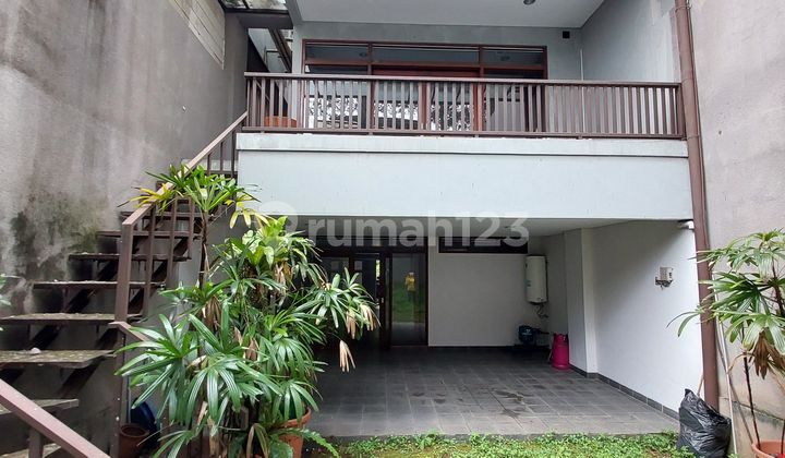 Jual Rumah Lux  3 Lt Komplek Elite Setra Duta  Siap Huni Furnished 2